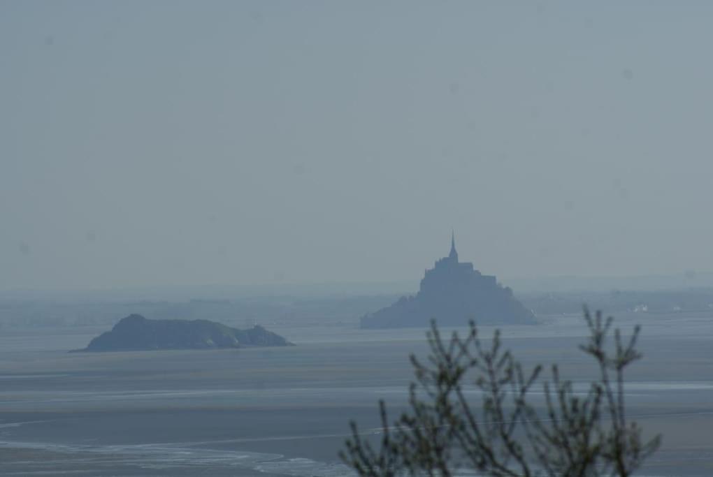 Maison Vue Sur Le Mont Saint Michel Et Sa Baie Champeaux Exterior photo
